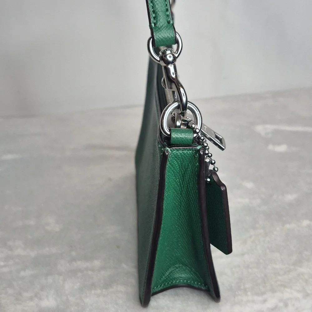 Coach "RARE" Charm Green Shoulder Bag CREED: 8236-CJ1797 - Picture 8 of 17